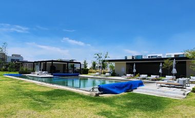 Casa Nueva en Venta en Solares Altanza de 5 Recamaras en Zapopan