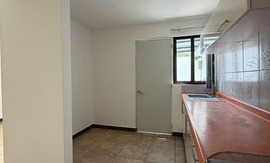 SE RENTA CASA EN QUERETARO JURIQUILLA SANTA FE VIG. 24/7 CERCA DE COLEGIOS PARQUES Y SUPERMERCADOS