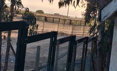 arriendo por año corrido a pasos de borde costero cerro tacna Maitencillo