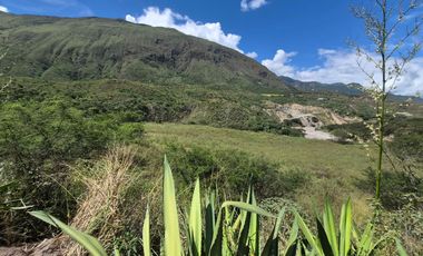 OPORTUNIDAD Propiedad de venta en Yunguilla Santa Isabel sector Naranjos. colinda con el Rio Rircay a 12 minutos de la vía Girón Pasaje