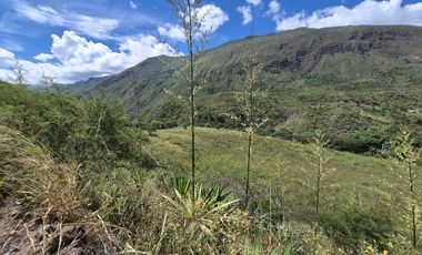 OPORTUNIDAD Propiedad de venta en Yunguilla Santa Isabel sector Naranjos. colinda con el Rio Rircay a 12 minutos de la vía Girón Pasaje
