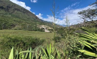 OPORTUNIDAD Propiedad de venta en Yunguilla Santa Isabel sector Naranjos. colinda con el Rio Rircay a 12 minutos de la vía Girón Pasaje