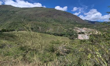 OPORTUNIDAD Propiedad de venta en Yunguilla Santa Isabel sector Naranjos. colinda con el Rio Rircay a 12 minutos de la vía Girón Pasaje
