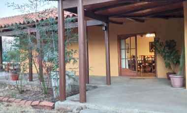 VENDE HERMOSA PARCELA-CASA PELARCO
