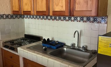 REFORMA, RENTO CASA EN CONDOMINIO AMUEBLADA POR AÑO, VIGILANCIA