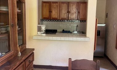 REFORMA, RENTO CASA EN CONDOMINIO AMUEBLADA POR AÑO, VIGILANCIA
