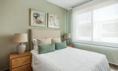 Casa de 2 niveles, 3 habitaciones, 2 baños y medio en puerto vallarta, a 5 minutos del centro de convenciones y 10 minutos del aeropuerto.