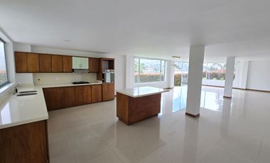 VENTA CASA CAMPESTRE EN LA LOMA DEL ESCOBERO ENVIGADO