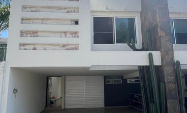 Renta Casa Tipo Loft en Residencial San Angel