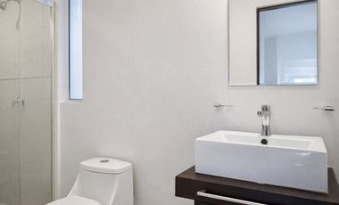 Casa en Cerradas Concordia con Uno de los Patios Más Grandes de la Zona | 4 Habitaciones | Privada con Alberca