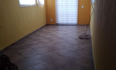 VENDO AMPLIA CASA EN CONJUNTO CERRADO EN COACALCO