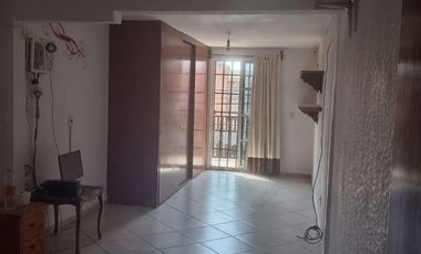 VENDO AMPLIA CASA EN CONJUNTO CERRADO EN COACALCO