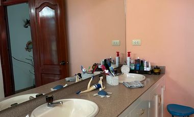 EXCLUSIVA CASA DE CAMPO CON 8.26 HAS EN TARAPOTO  / QUEBRADA Y CULTIVOS