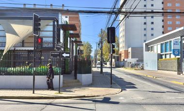 Se arrienda local céntrico con exposición a calle Argomedo, esquina Chacabuco, Curicó