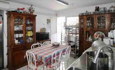 CASA Y LOCAL MUY CONOCIDOS SE VENDEN RGUA.