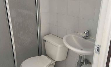 ARRIENDO APTO SANTA MONICA DEL TEJAR.  Sector cacique el tejar $ 1.700.000 con administración