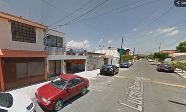 Venta de Casa, Lucio Marmolejo, Zona de Oro, Celaya, Guanajuato! D S