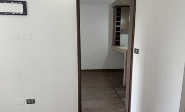 Arriendo Depto 1D – Metro U. de Chile – 32 m²