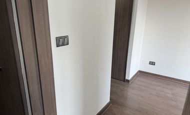 Arriendo Depto 1D – Metro U. de Chile – 32 m²