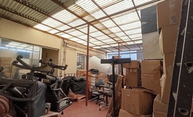 CASA USO DE SUELO OFICINAS EN LETRAN VALLE