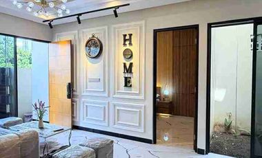 RUMAH MEWAH KONTEMPORER MODERN 2 LANTAI FULL FURNISHED VIEW SAWAH DI DALAM PERUMAHAN BATURETNO