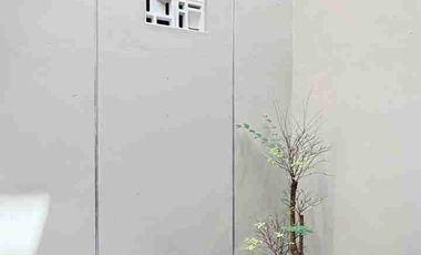 RUMAH MEWAH KONTEMPORER MODERN 2 LANTAI FULL FURNISHED VIEW SAWAH DI DALAM PERUMAHAN BATURETNO