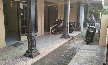 kontrakan pinggir jalan 3 kamar tidur