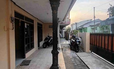 kontrakan pinggir jalan 3 kamar tidur