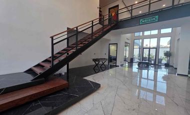 SE RENTA CASA RESIDENCIA DE LUJO CON ALBERCA