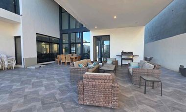 SE RENTA CASA RESIDENCIA DE LUJO CON ALBERCA