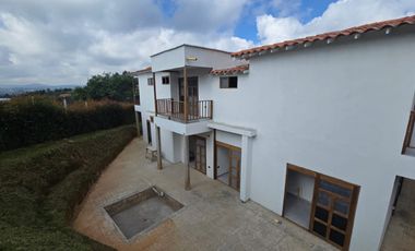 VENTA CASA CAMPESTRE GUARNE SAN ISIDRO