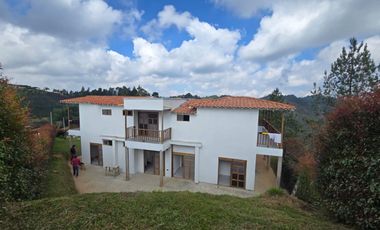 VENTA CASA CAMPESTRE GUARNE SAN ISIDRO