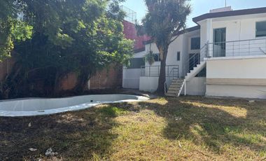 RENTA CASA EN VILLA ENCANTADA IDEAL PARA OFICINAS, ESCUELAS O HABITAR