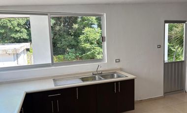 RENTA CASA EN VILLA ENCANTADA IDEAL PARA OFICINAS, ESCUELAS O HABITAR