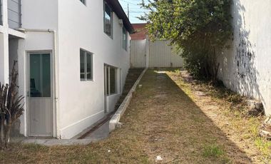RENTA CASA EN VILLA ENCANTADA IDEAL PARA OFICINAS, ESCUELAS O HABITAR