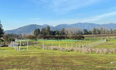 SE VENDE PARCELA A METROS DEL LAGO RAPEL, LAS CABRAS