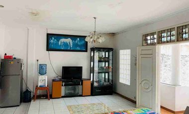 Rumah Besar Harga Menarik di Gunung Batu-Jarang Ada