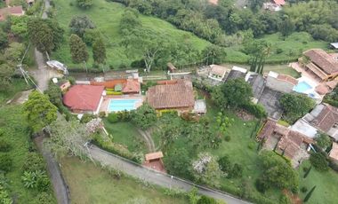 VENTA CASA CAMPESTRE GIRARDOTA