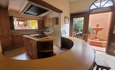 VENTA CASA CAMPESTRE GIRARDOTA
