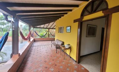 VENTA CASA CAMPESTRE GIRARDOTA