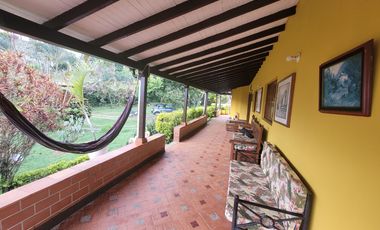 VENTA CASA CAMPESTRE GIRARDOTA
