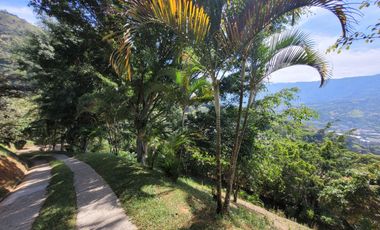VENTA CASA CAMPESTRE GIRARDOTA