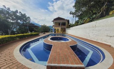 VENTA CASA CAMPESTRE GIRARDOTA