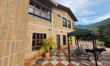 VENTA CASA CAMPESTRE GIRARDOTA