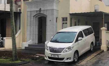 Disewa Murah Rumah Dekat Akses Tol Carport 2 di Cluster Spain Lippo Karawaci Utara