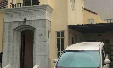 Disewa Murah Rumah Dekat Akses Tol Carport 2 di Cluster Spain Lippo Karawaci Utara