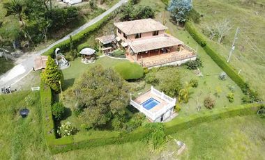 VENTA CASA CAMPESTRE COPACABANA