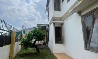 Jual cepat rumah SHM di Jemur Andayani, HOOK,  bagus untuk usaha