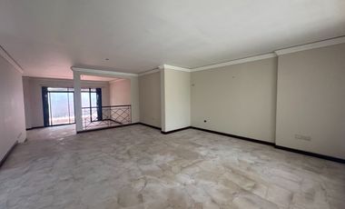 Casa de alquiler en la Urbanización Entre Ríos, Samborondón, 5 dormitorios.