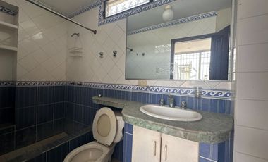 Casa de alquiler en la Urbanización Entre Ríos, Samborondón, 5 dormitorios.